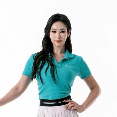 Professional a female golfer Seojin Shin.